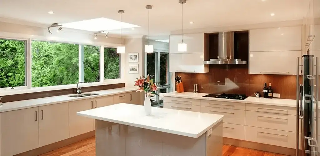 Kitchen cabinet refacing and remodel results in a modern kitchen in Eugene, OR