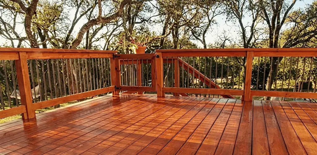 Deck sealing results with a freshly sealed wood deck in Eugene, OR
